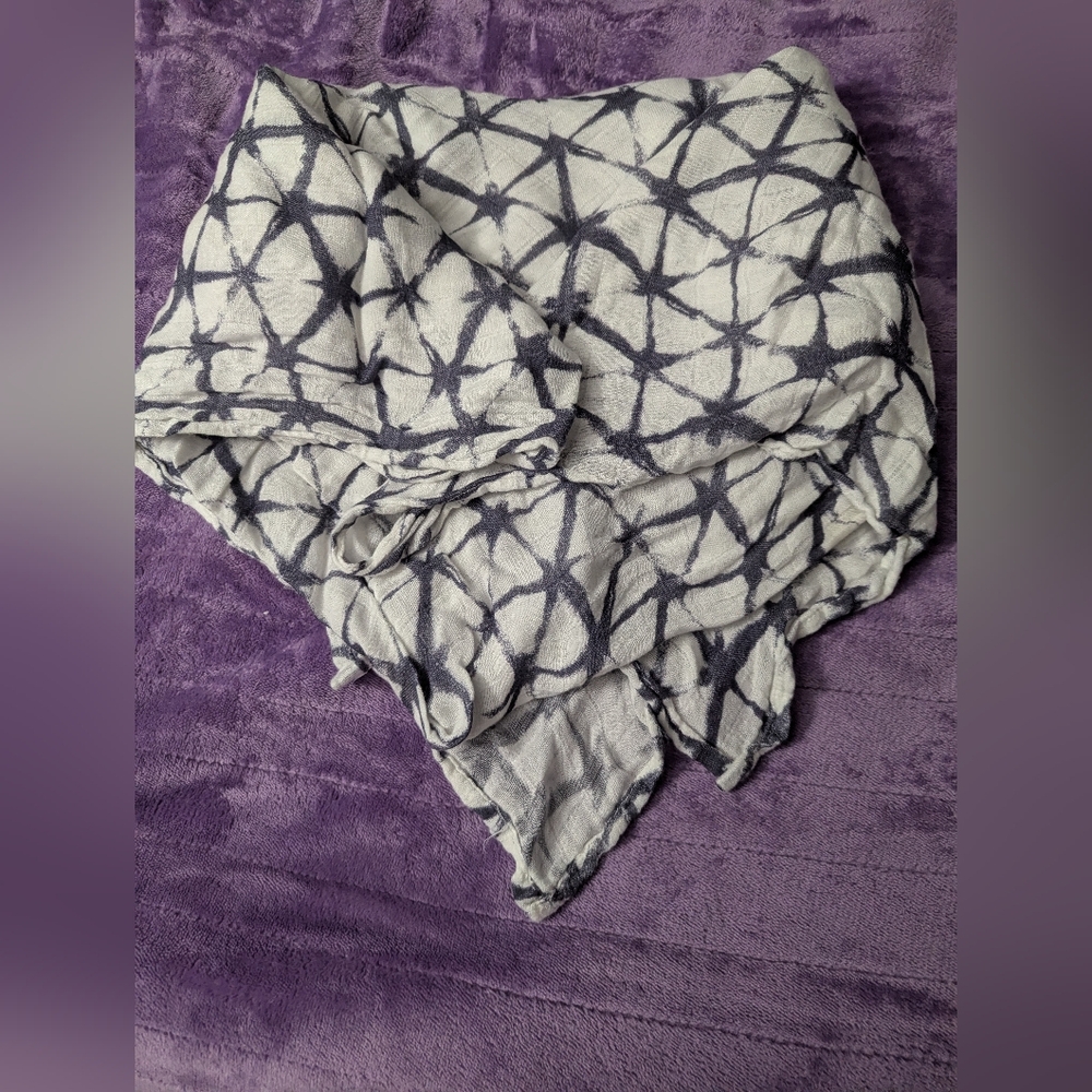aden + anais Patterned Infant Swaddle Blanket EUC Soft Cozy Newborn Quiet Luxury